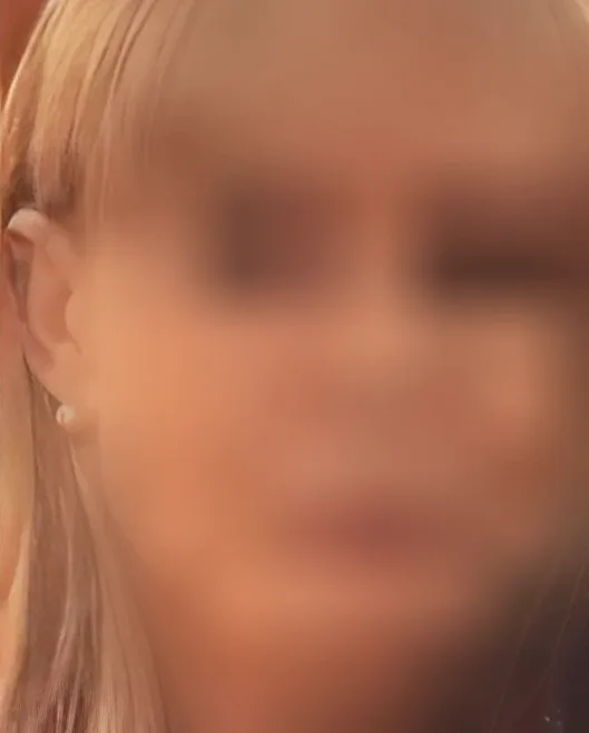 Celina, 25