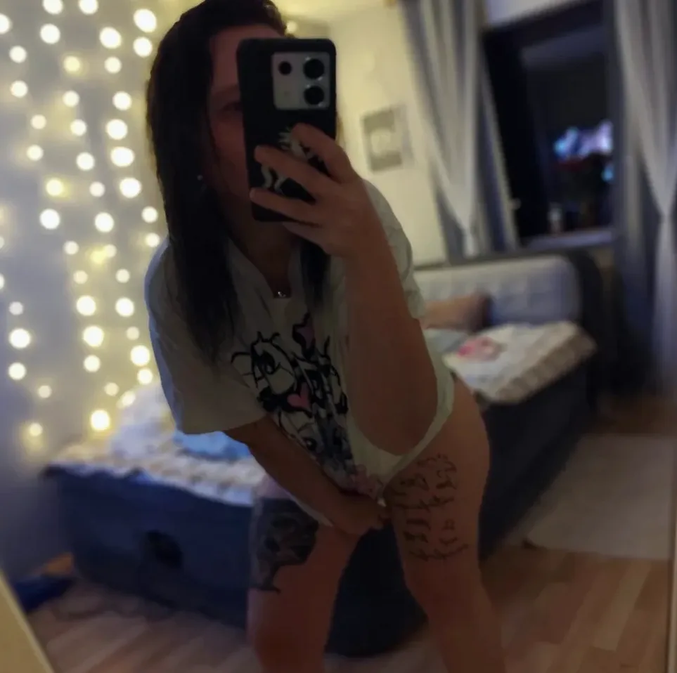 Ela, 36