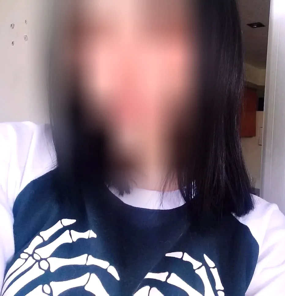 Emma, 20