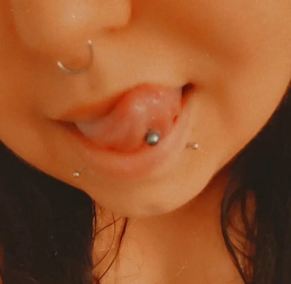 Luisa, 30